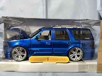 Jada Toys Lincoln Navigator Blue 1/24 : Hobbies - Amazon.co.jp